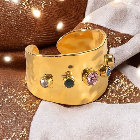 ποΈ18K Gold Plated Adjustable Ring | Hammered Finish | Colorful CZ Gemstones β¨ - Picture 16 of 16
